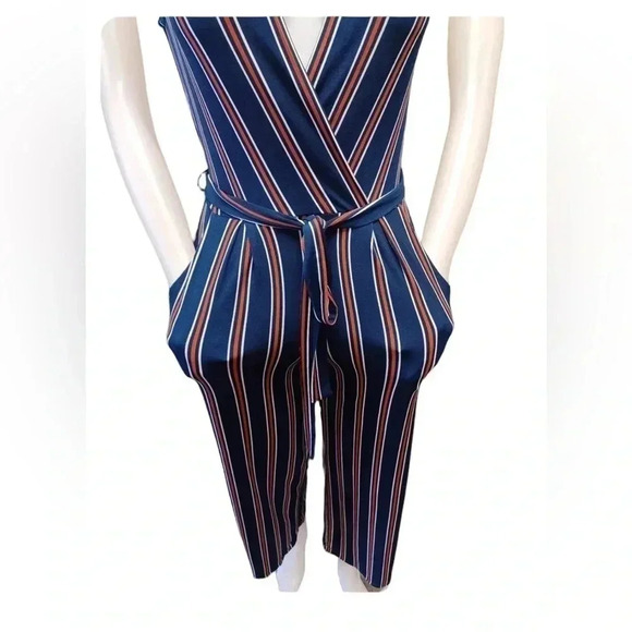 Design Lab Lord & Taylor V Neck Wide Leg Jumpsuit Size Small - Picture 4 of 9